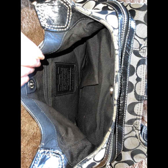 Authentic Coach Purse - SOLD - Picture 7 of 14